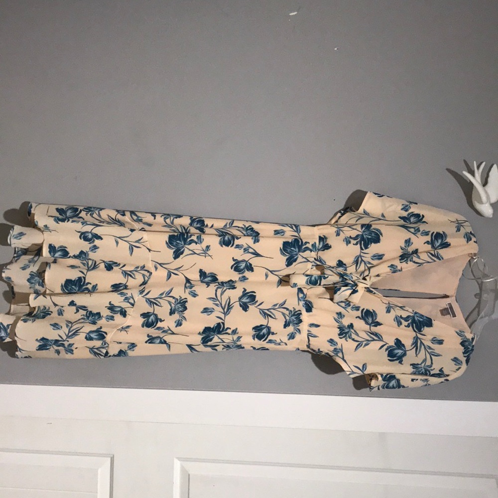 Floral Midi dress size small